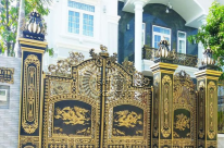 cửa cổng bằng nhôm đúc tại Kontum  