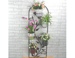 Kệ cây cảnh treo tường sắt mỹ thuật uốn hoa văn KH024