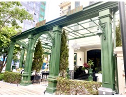 CỔNG CHÀO VÀ HỆ MÁI KÍNH PHONG CÁCH ĐỊA TRUNG HẢI - VINHOME QUẬN 1