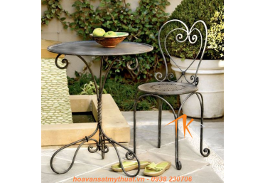 BÀN GHẾ SẮT SÂN VƯỜN BG004