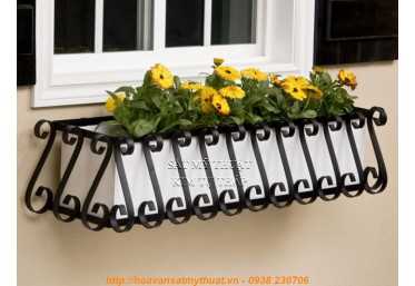 Giỏ treo hoa sắt mỹ thuật uốn hoa văn cho lan can ban công KH014