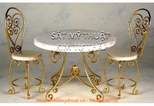 Bộ bàn ghế sắt uốn ngoài trời tại TP HCM 