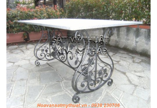 Bàn ăn sắt mỹ thuật ngoài trời BG020
