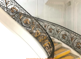Các mẫu cầu thang sắt mỹ thuật sắt nghệ thuật sắt uốn hoa văn đẹp cho biệt thự nhà phố