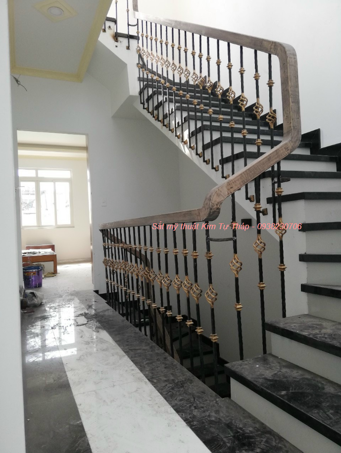 cầu thang sắt mỹ thuật nhận thi công tại Lai Vung- Đồng Tháp và các tỉnh miền tây