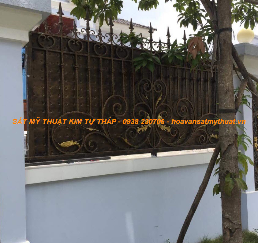 Hàng rào sắt uốn mỹ nghệ tại Gò Vấp TP HCM 