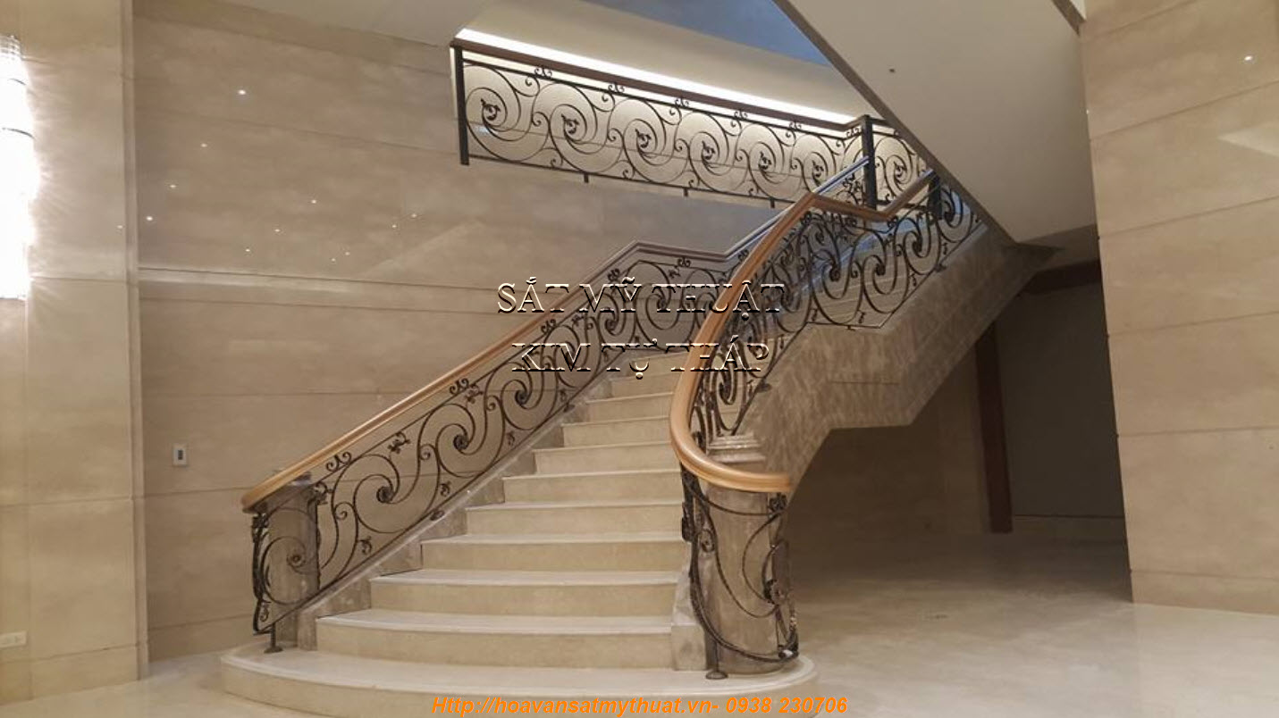 Mẫu cầu thang sắt mỹ nghệ đẳng cấp giá rẻ cho biệt thự nhà phố - công trình thi công tại Bà Rịa Vũng