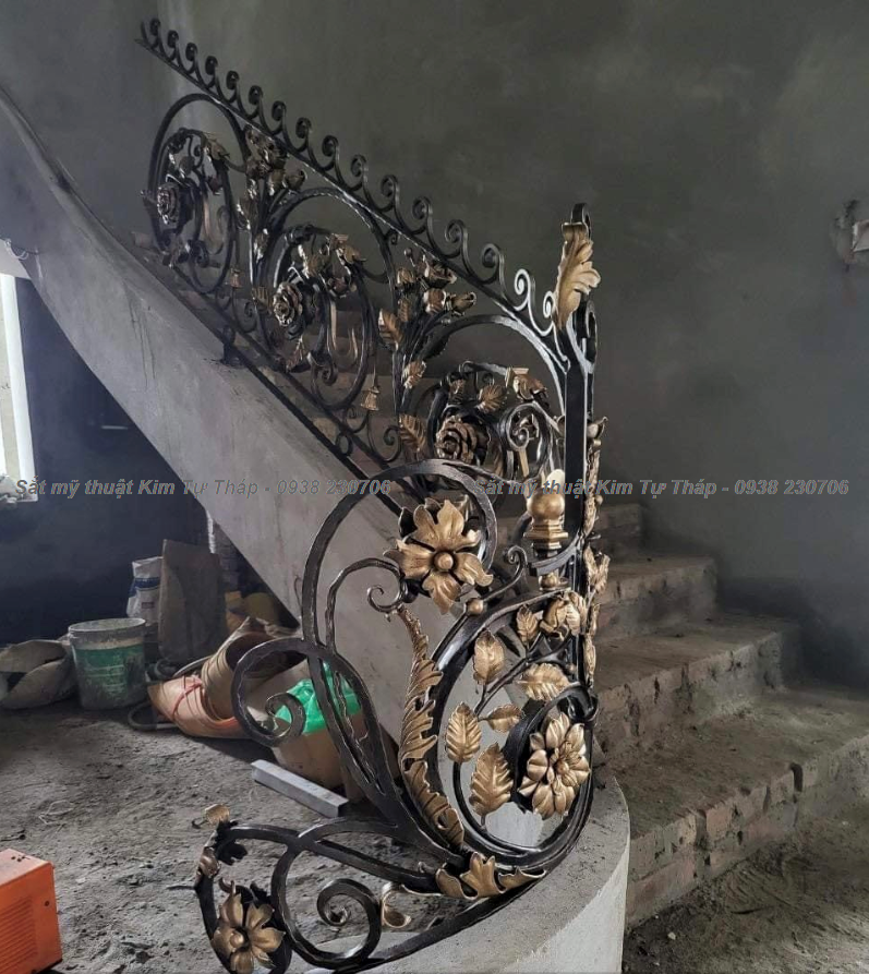 Lan can cầu thang sắt mỹ thuật  CT113