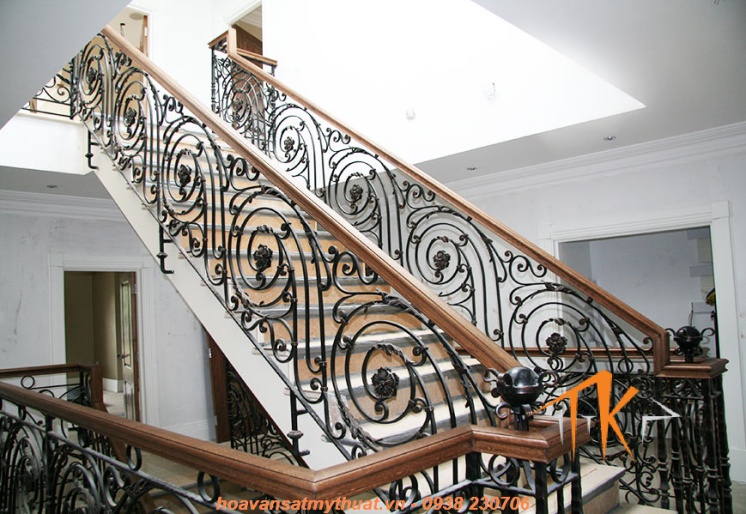 CẦU THANG SẮT MỸ THUẬT CHO BIỆT THỰ LÂU ĐÀI VILLA THI CÔNG TẠI  BÀ RỊA VŨNG TÀU 