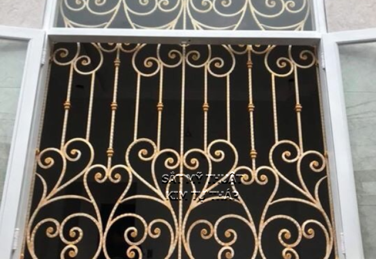 Khung cửa sổ sắt rèn mỹ nghệ 001