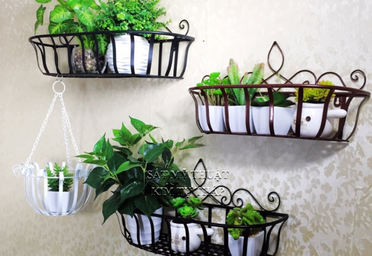 Kệ hoa sắt mỹ thuật uốn hoa văn cho lan can ban công KH017