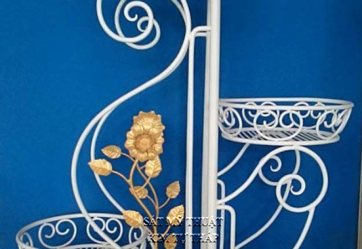 Kệ hoa sắt mỹ nghệ uốn hoa văn cho công viên khu du lịch KH016