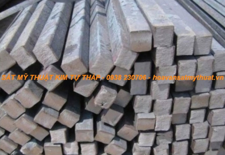 Sắt vuông 12mm đặc dẻo trơn dùng cho uốn sắt hoa văn sắt mỹ thuật 